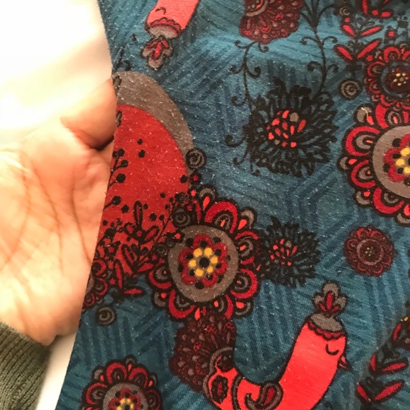 LuLaRoe Irma tunic - Picture 3 of 4